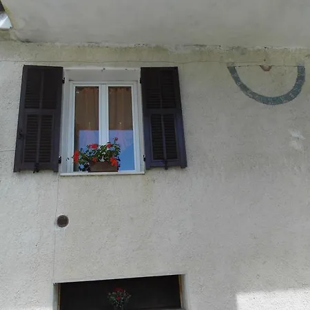 Pian Grande Apartment *